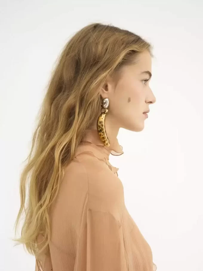 Los pendientes Chloé Bananas Los pendientes Chloé Bananas