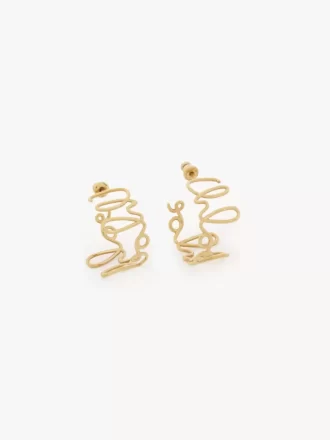 Los pendientes de aro icónicos de Chloé
