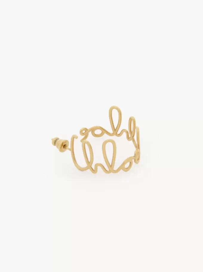 Los pendientes de aro icónicos de Chloé