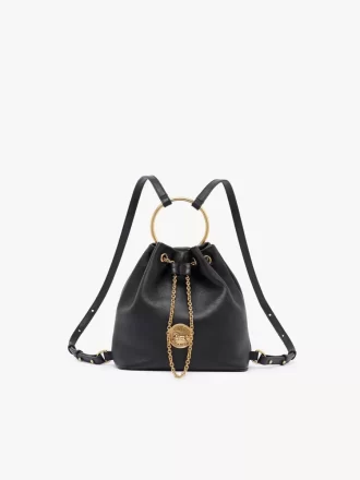 Mochila pequeña de pulsera en piel granulada