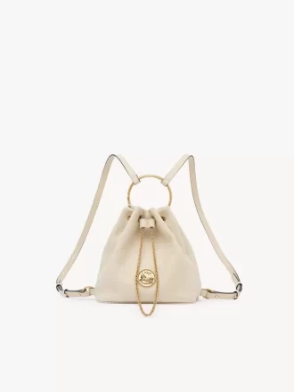 Mochila pequeña de pulsera en piel granulada