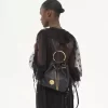 Mochila pequeña de pulsera en piel granulada Mochila pequeña de pulsera en piel granulada