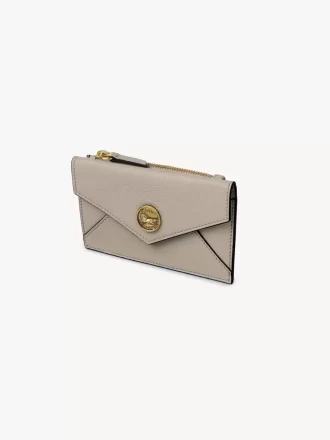 Monedero pequeño tipo sobre con ranuras para tarjetas en piel granulada