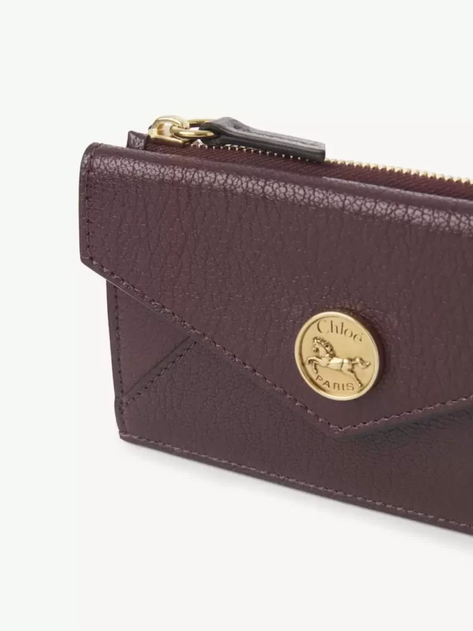 Monedero pequeño tipo sobre con ranuras para tarjetas en piel granulada Monedero pequeño tipo sobre con ranuras para tarjetas en piel granulada