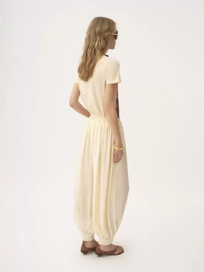 Pantalón fluido cropped de crepé de China