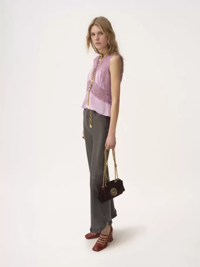 Pantalones acampanados con volantes en piel Pantalones acampanados con volantes en piel