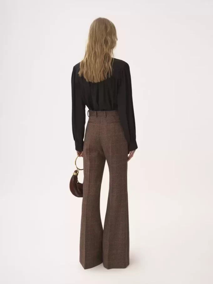 Pantalones acampanados de tiro alto en cuadros de lana Pantalones acampanados de tiro alto en cuadros de lana