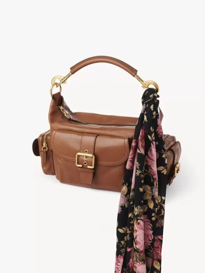Pañuelo bandeau ancho The Chloé Peonies en charmeuse de seda