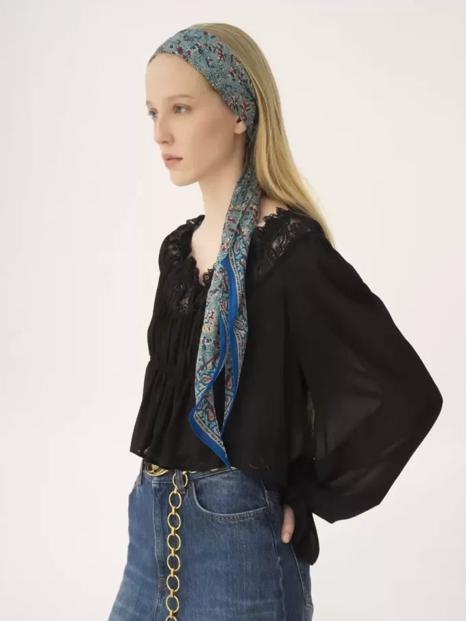 Pañuelo bandeau The Chloé Paisley en charmeuse de seda
