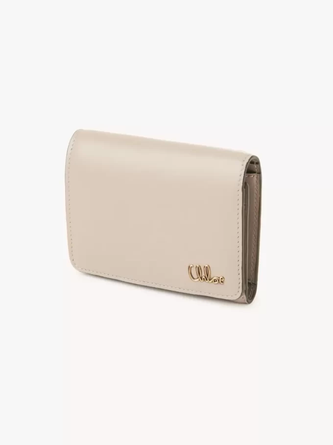 Pequeño bolso Chloé Iconic de tres pliegues con bolsillo para monedas en piel brillante