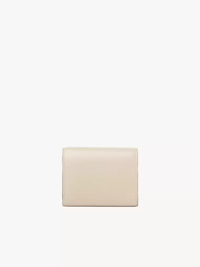 Pequeño bolso Chloé Iconic de tres pliegues con bolsillo para monedas en piel brillante