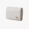 Pequeño bolso Chloé Iconic de tres pliegues con bolsillo para monedas en piel granulada