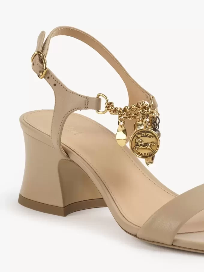 Sandalia de tacón Charms de Chloé Sandalia de tacón Charms de Chloé