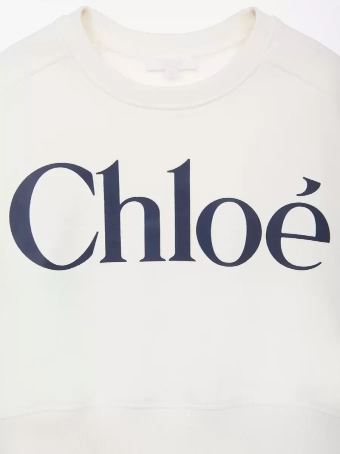 Suéter con logo