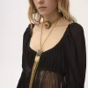 Top de cuello redondo con mangas abullonadas en georgette de seda y encaje Top de cuello redondo con mangas abullonadas en georgette de seda y encaje