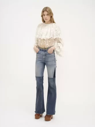 Vaqueros acampanados de patchwork en denim