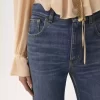 Vaqueros acampanados de tiro alto en denim Vaqueros acampanados de tiro alto en denim