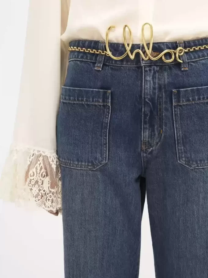 Vaqueros bootcut cropped en denim Vaqueros bootcut cropped en denim