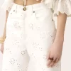 Vaqueros cropped bordados en denim