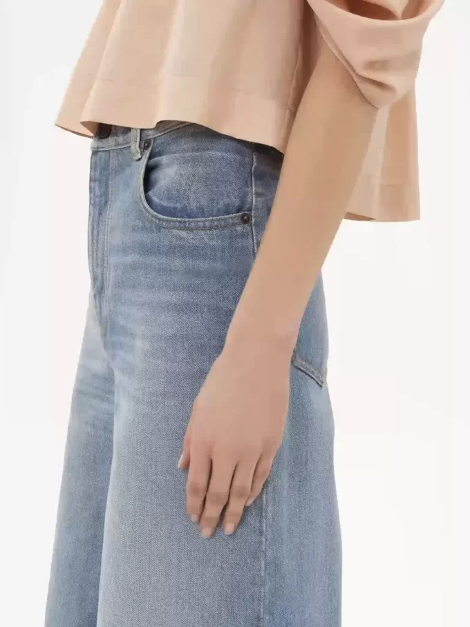 Vaqueros de tiro alto y pierna ancha en denim