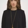 Vestido corto tipo capa en crepé de viscosa