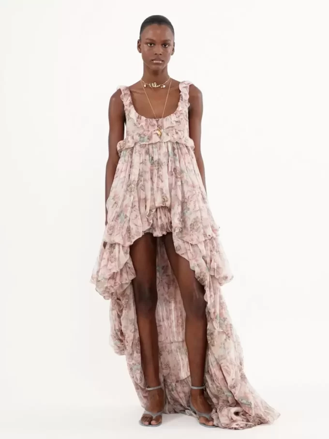 Vestido de volantes altos y bajos en muselina de seda Vestido de volantes altos y bajos en muselina de seda