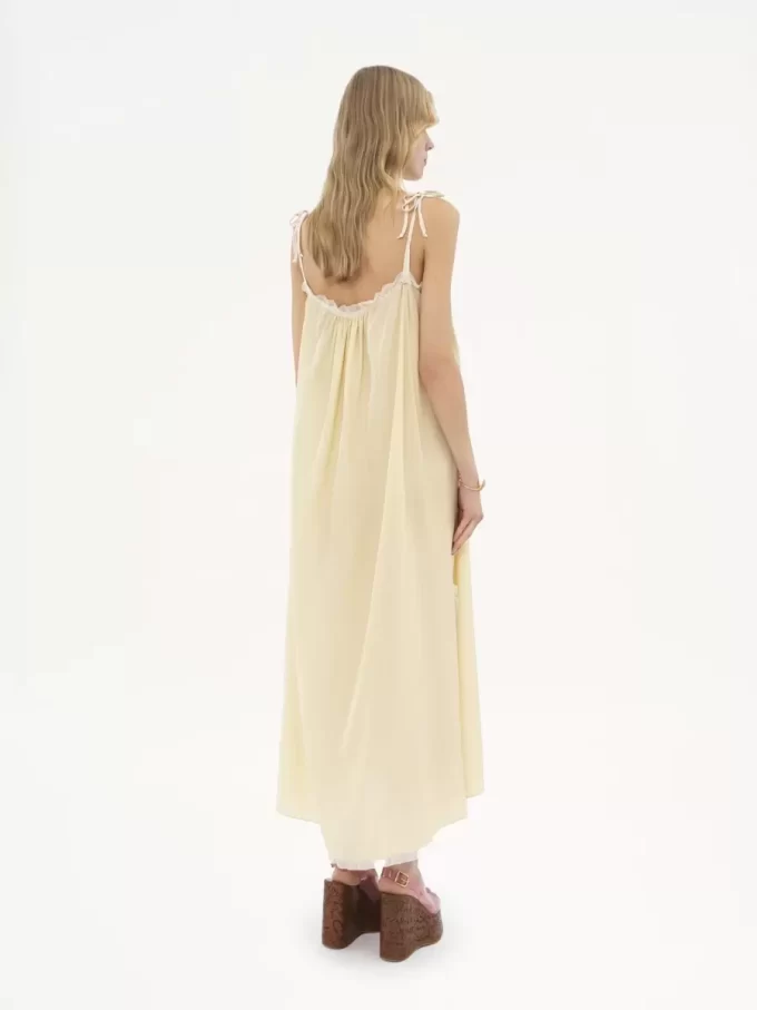 Vestido largo con volantes en habotai de seda y encaje Vestido largo con volantes en habotai de seda y encaje