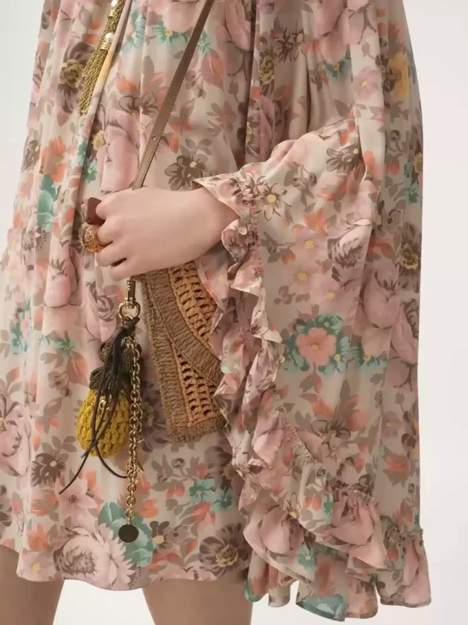 Vestido mini con volantes y escote cuadrado en crepé de China