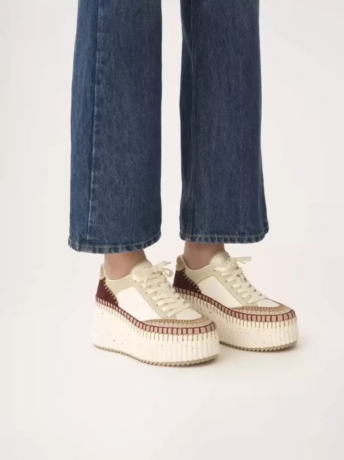 Zapatilla de cuña Nama