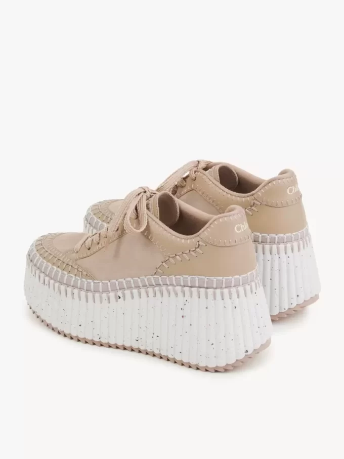 Zapatilla de cuña Nama
