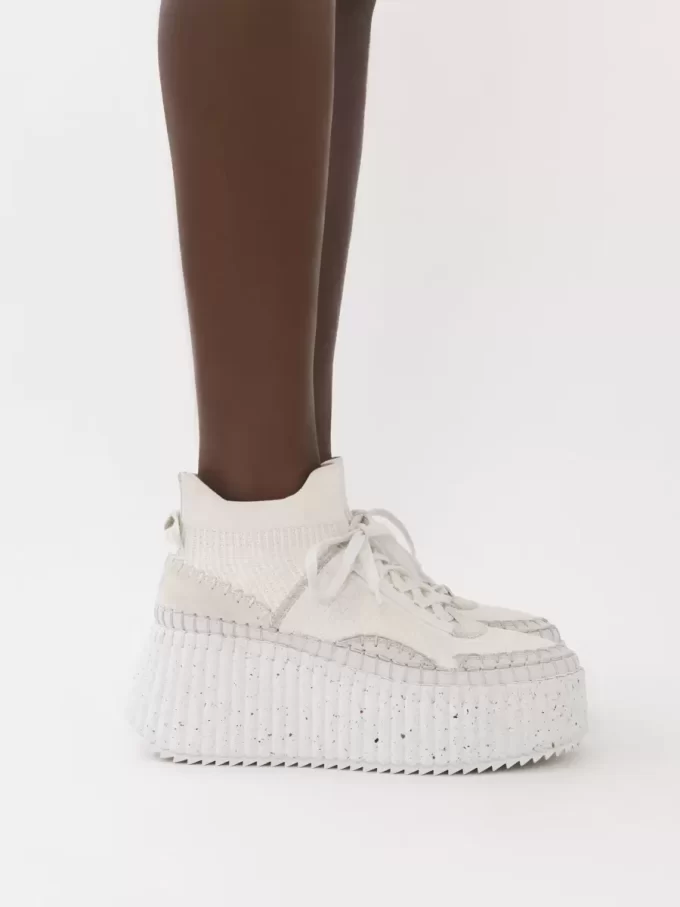 Zapatilla de cuña Nama
